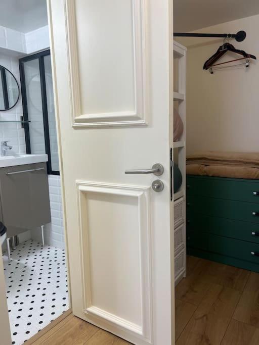 Apartment Charm'in Champigny: Cosy, Detente & Travail